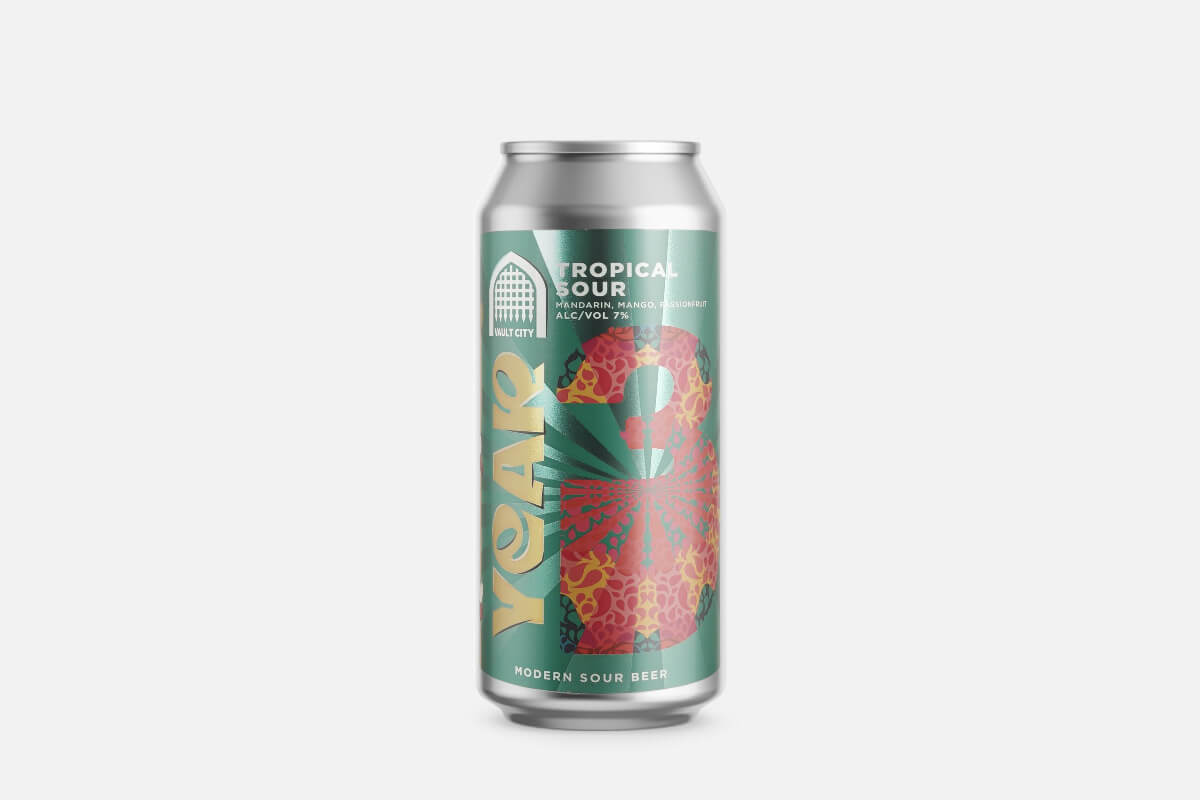 sour beer, Dosen, türkisfarbige Etikette, große Typografie, Fruchtgeschmack, bierdose, sauerbier, tropisch, aluminiumdose, etikettendesign, Sourbier, Dose, Blaugrün, Tropisch, Etikettenkunst, Sour Beer, Dosenbier, Tropical, Modern Sour Beer, Alkohol 7%, -