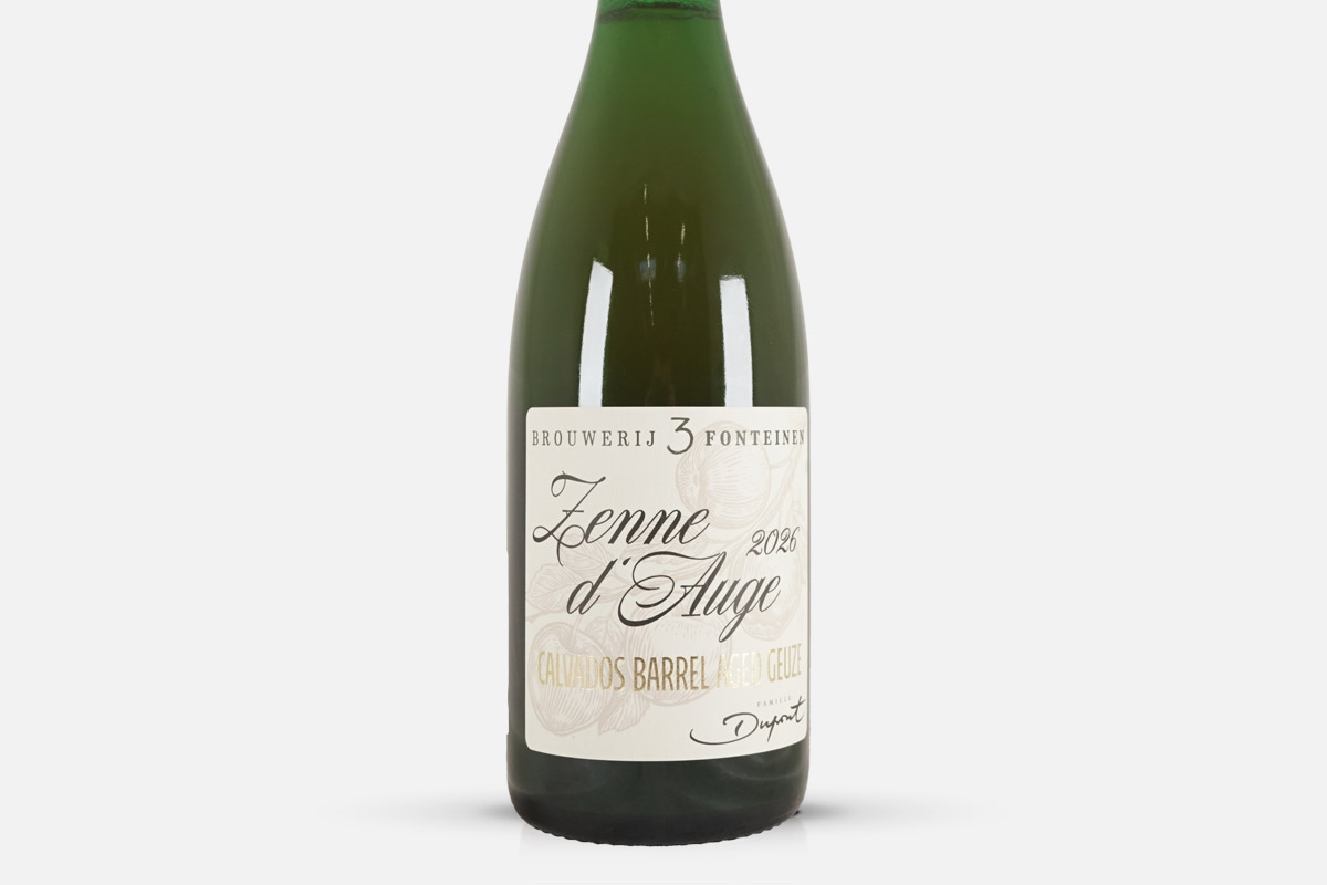 Bierflasche, grünes Glas, Calvadosfassgereift, Geuze, Etikett, Bierflasche, Lambic-Bier, grüne Glasflasche, Calvadosfass gereift, Etikett mit Jahrgang, Geuze, Bierflasche, Grüne Glasflasche, Calvadosfassgereift, Etikett