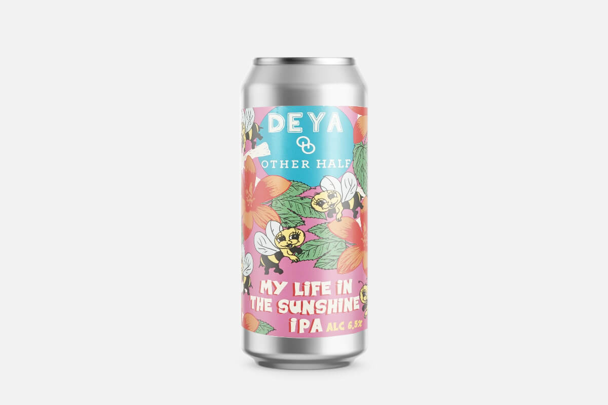 Kunststoffflasche, Bier Dose, IPA, Heller Rand, Blumenmotiv, isotypische Dose, Bierdose, Labelkunst, rosa Hintergrund, Alkohol 6,5%, Bierdose, IPA, Alkohol 6.5%, Bunte Etikette, Sonniges Motiv, IPA, Ale, Bier dose, Fruchtetikett, Helleres Design