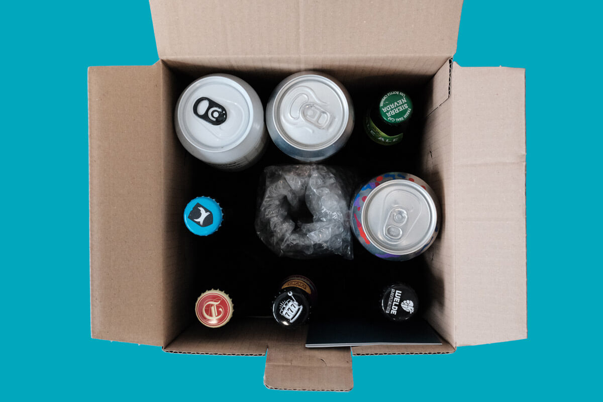 Craft Beer Geschenkbox - 11 Biere + Glas | BEYOND BEER Hamburg